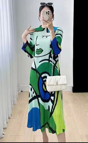 Green Face Print Accordion Dress